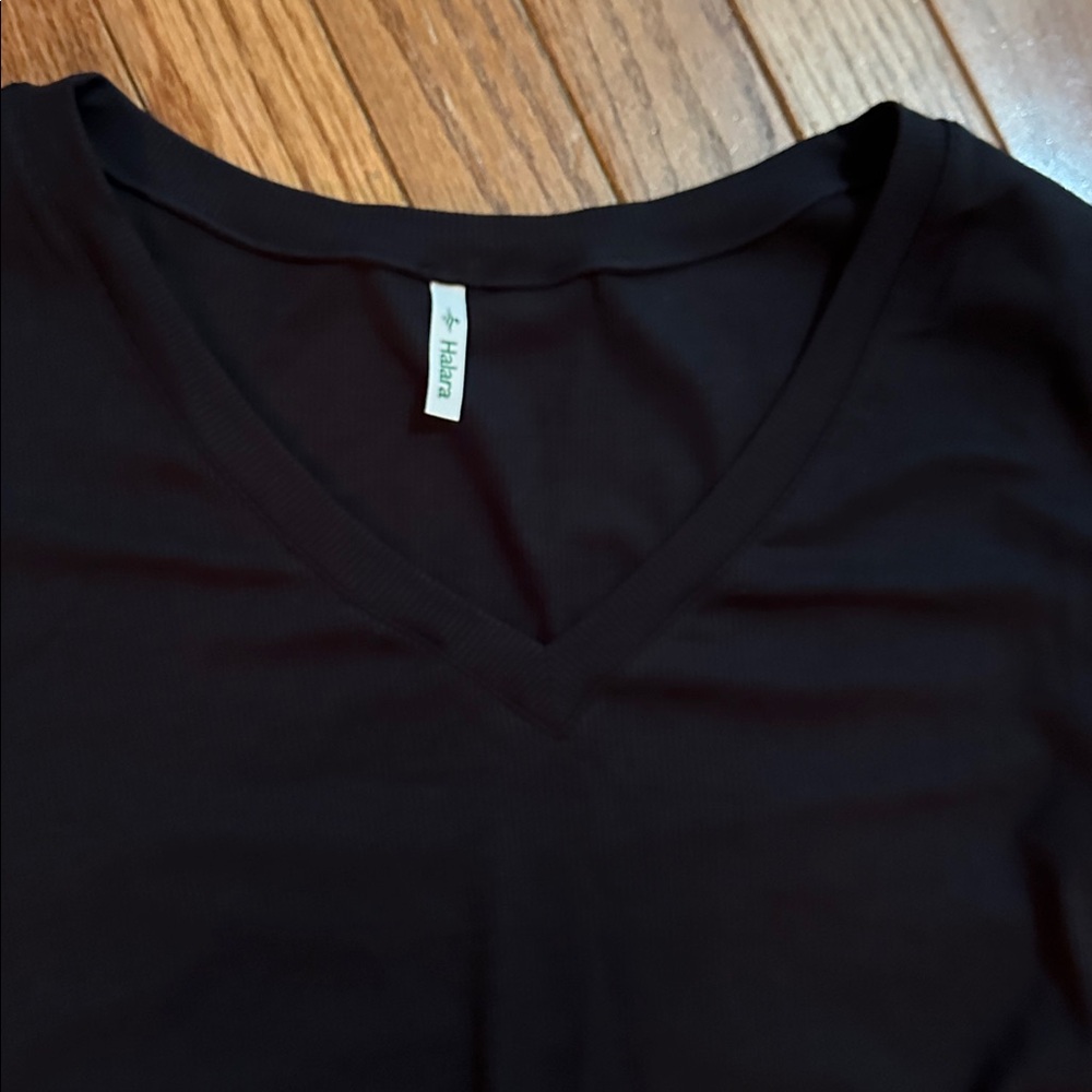 Halara Ribbed Knit V-neck Short Sleeve Work Bodysuit - Sz Lg - Picture 4 of 5